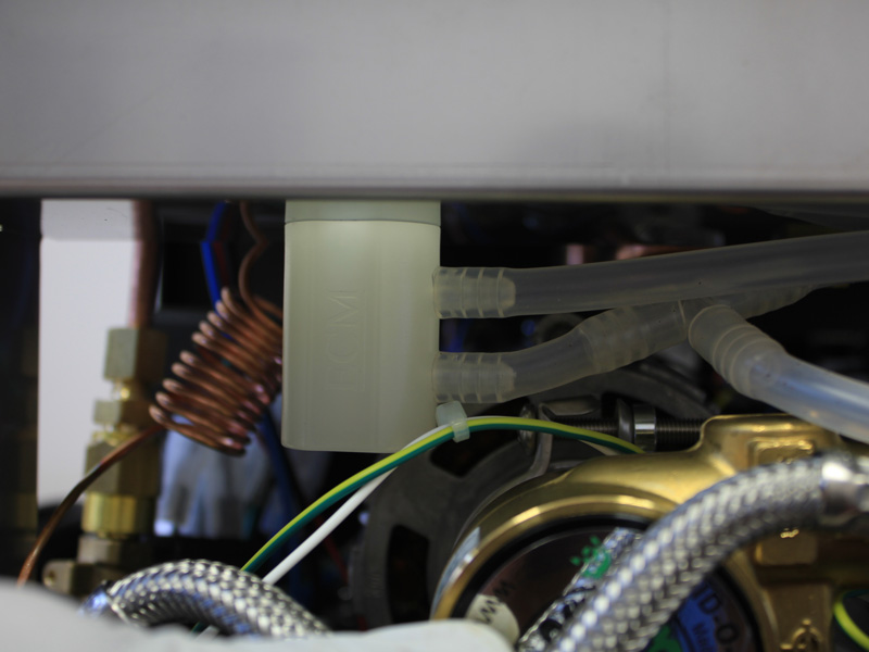 Replacing Water Tank Manifold 1stline Equipment, LLC