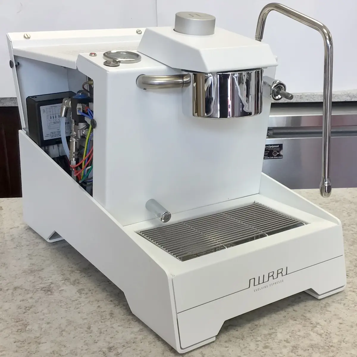 SIDEWALK SALE Nurri R-TYPE SB (HX) Espresso Machine (RETURNED